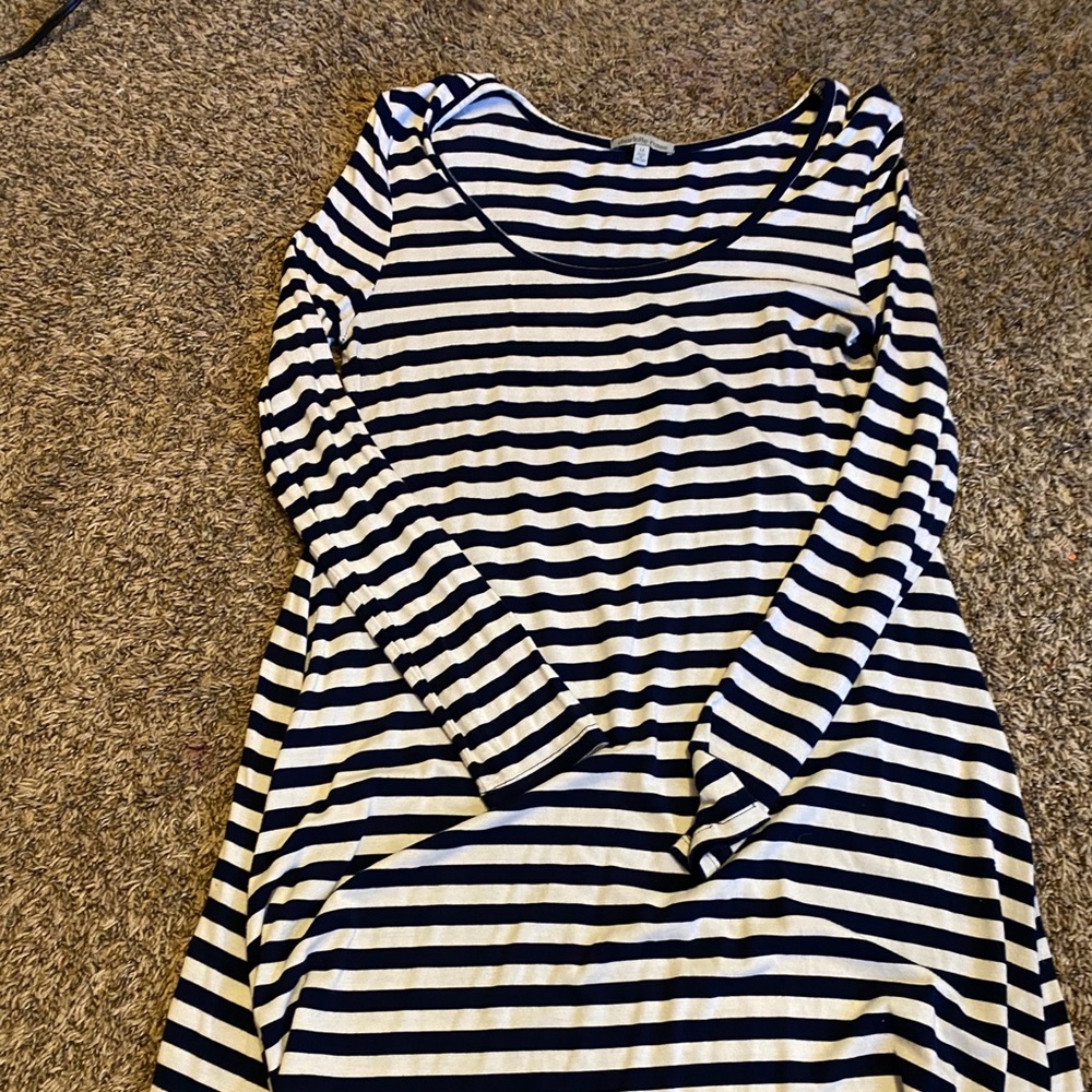 Tshirt dress navy & white